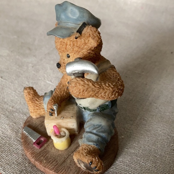 Vintage, and rare, adorable bear from the Yesteryear Bears Collection - Picture 4 of 5